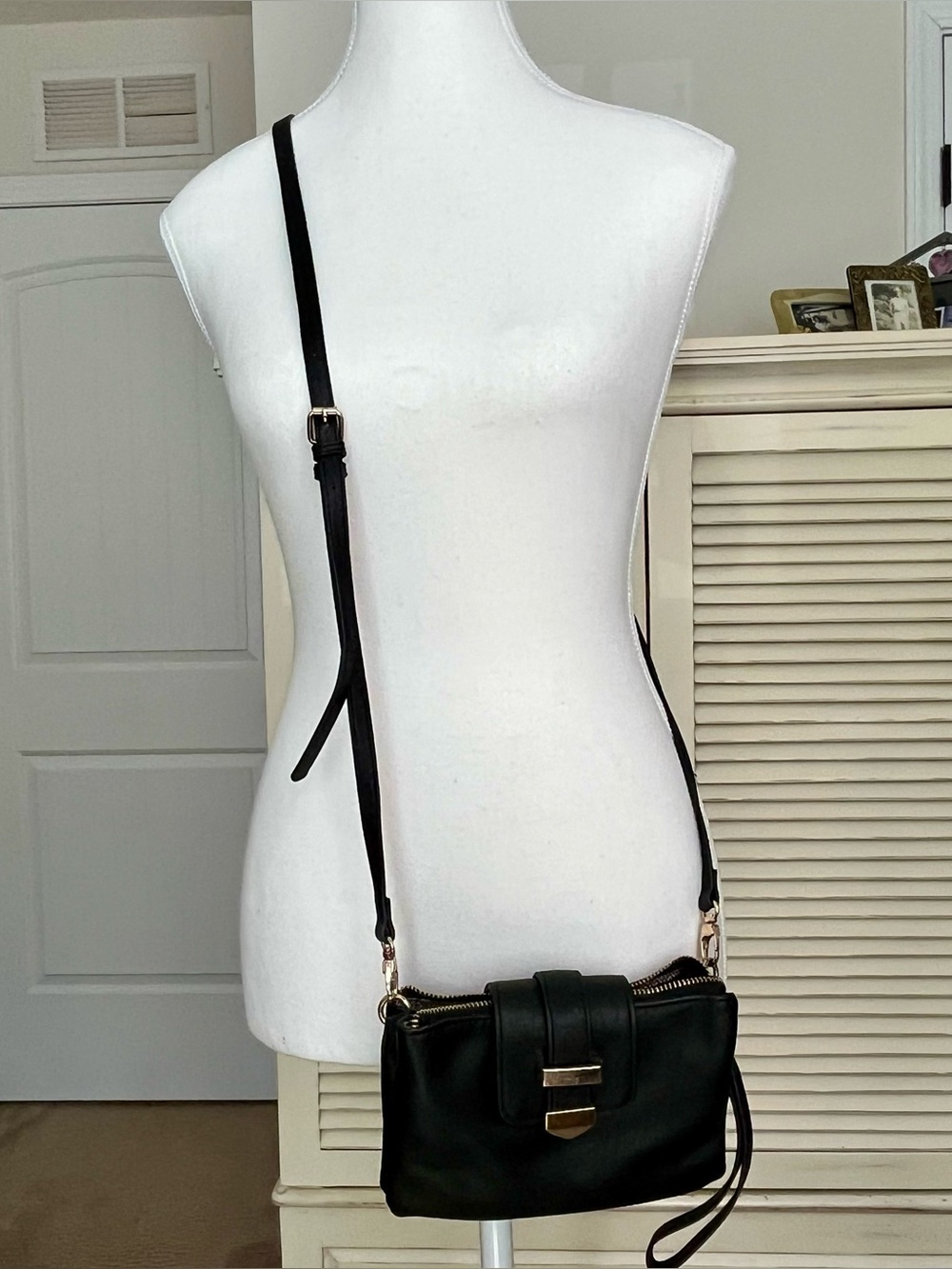 Miztique Black Vegan Leather Crossbody Bag Gold Hardware Buckle Detail - Picture 12 of 16